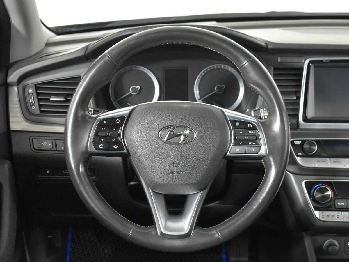 Купить Hyundai Sonata с пробегом. Фото: #11