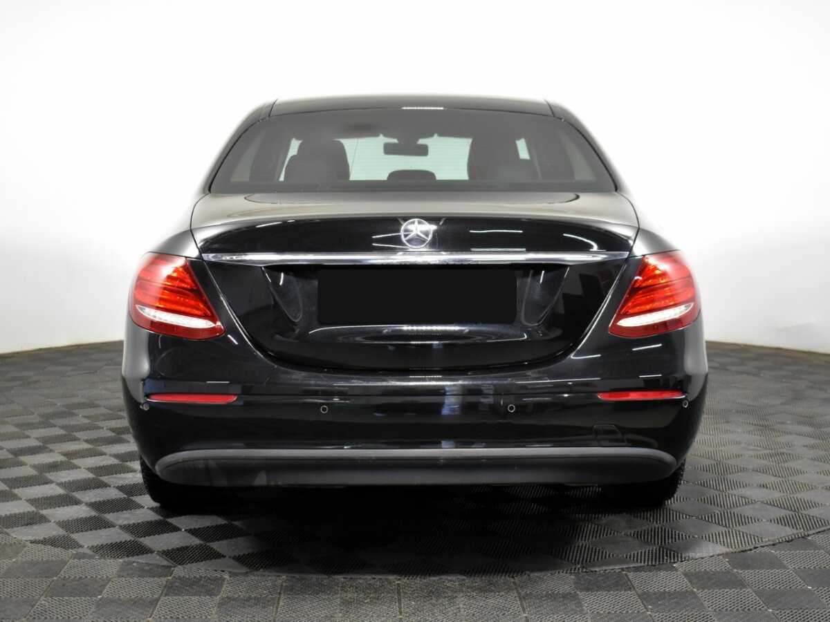 Купить Mercedes-Benz E-Класс с пробегом. Фото: #3