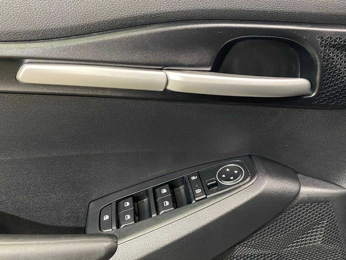 Купить Kia Seltos с пробегом. Фото: #17