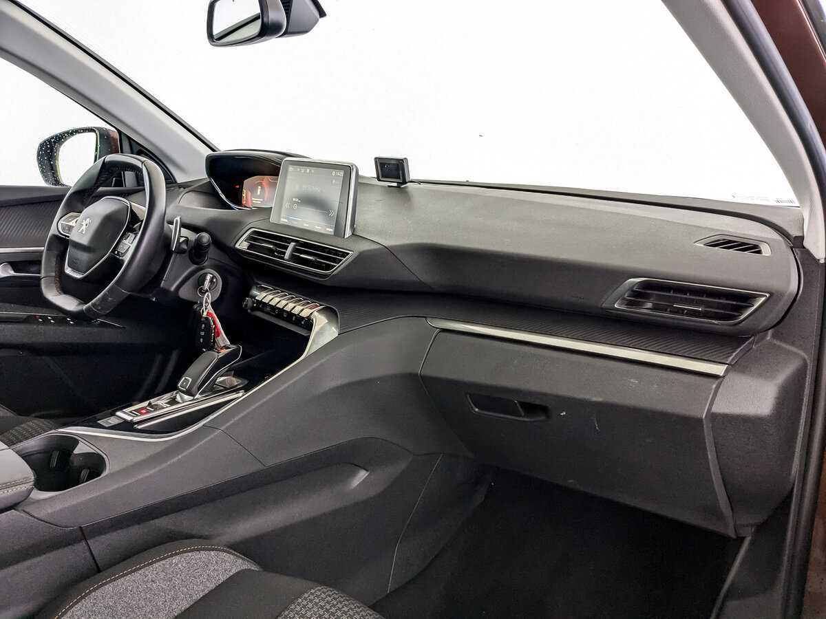 Купить Peugeot 3008 с пробегом. Фото: #8