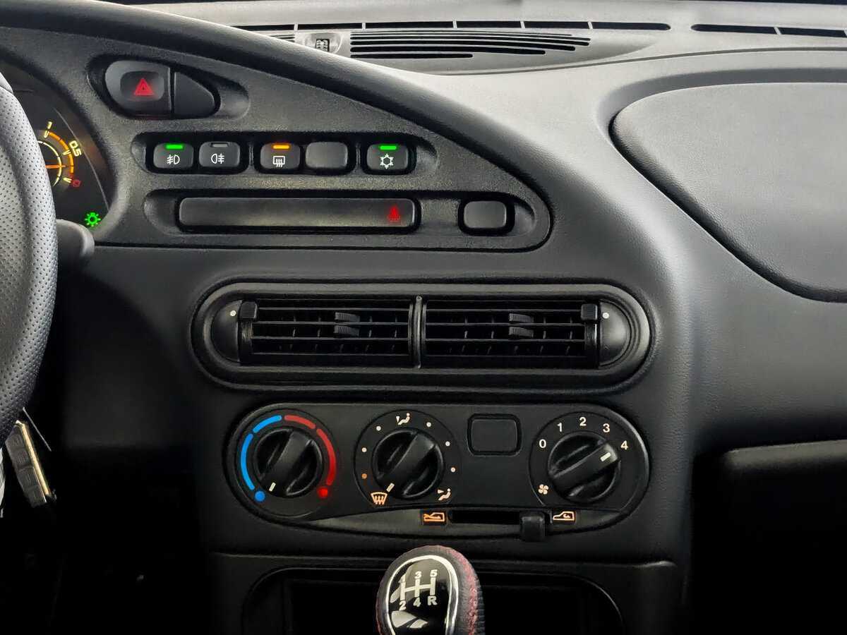 Купить Lada (ВАЗ) Niva с пробегом. Фото: #11