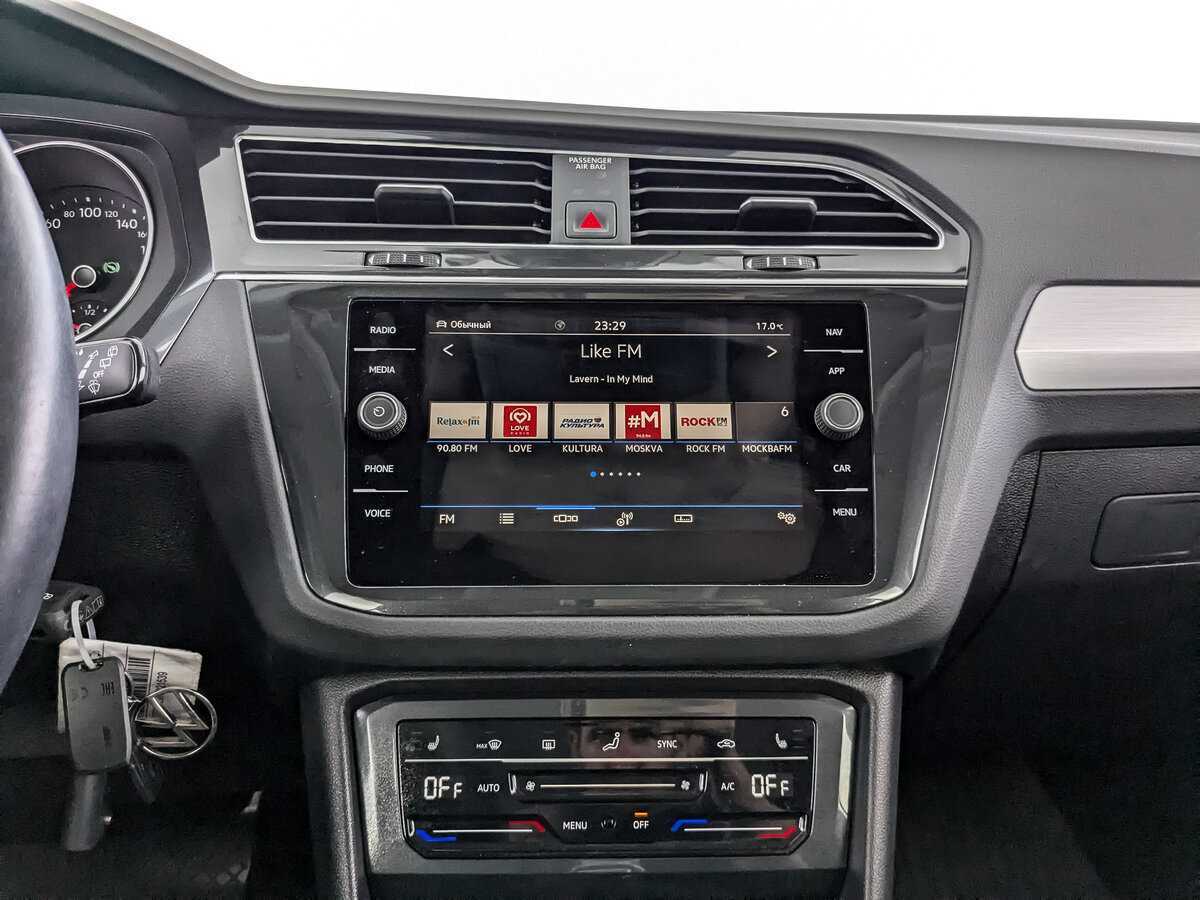 Купить Volkswagen Tiguan с пробегом. Фото: #12