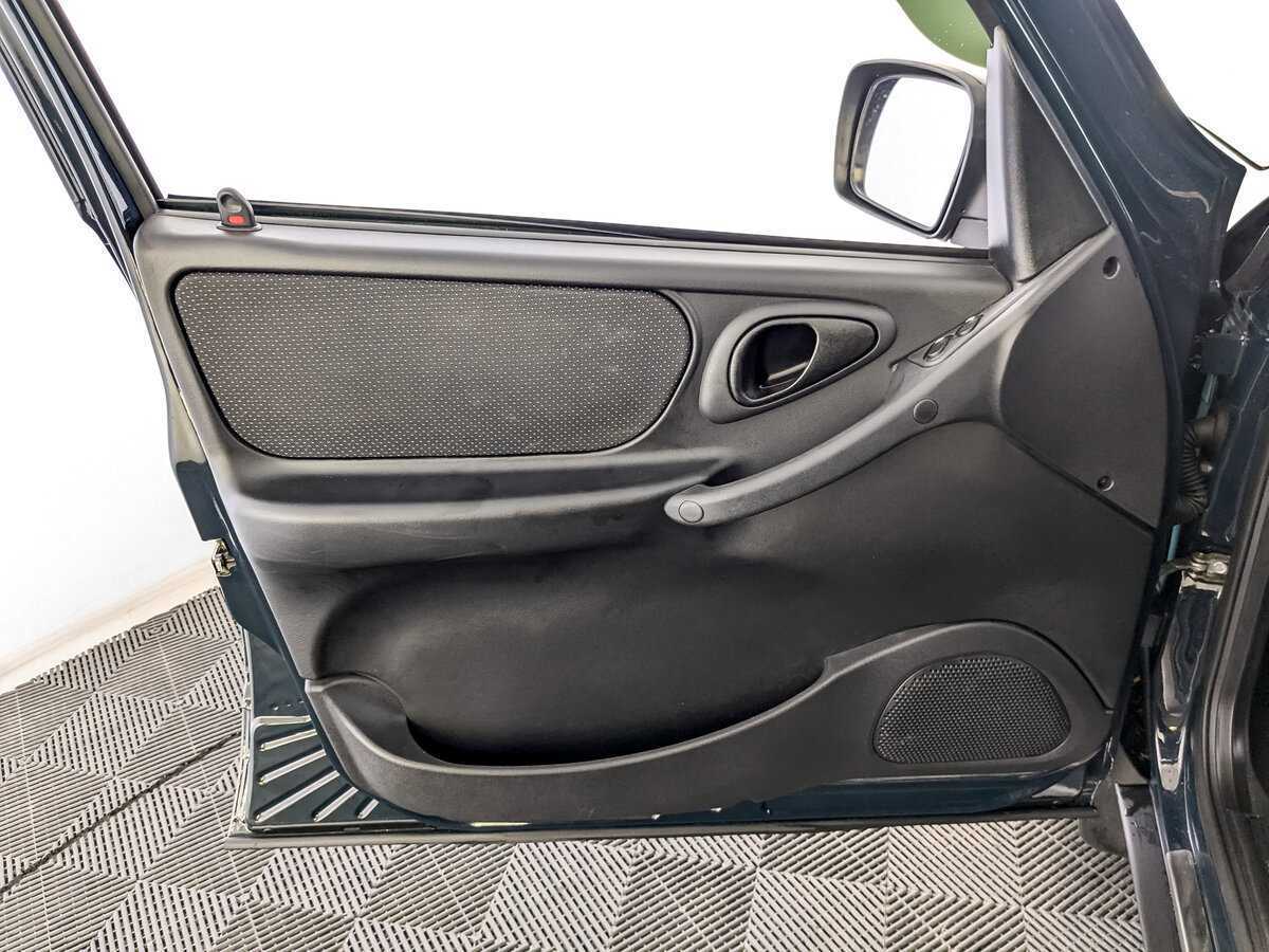 Купить Lada (ВАЗ) Niva с пробегом. Фото: #14