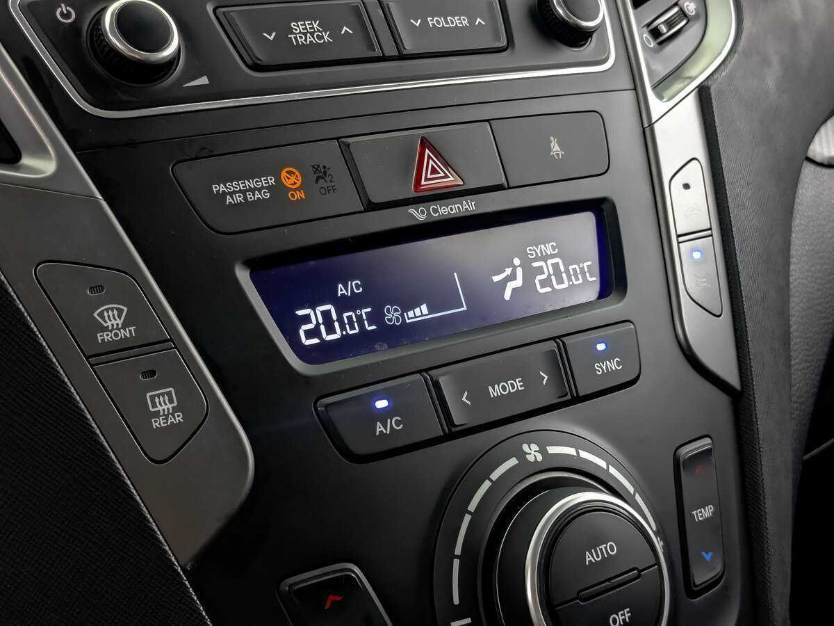 Купить Hyundai Santa Fe с пробегом. Фото: #21