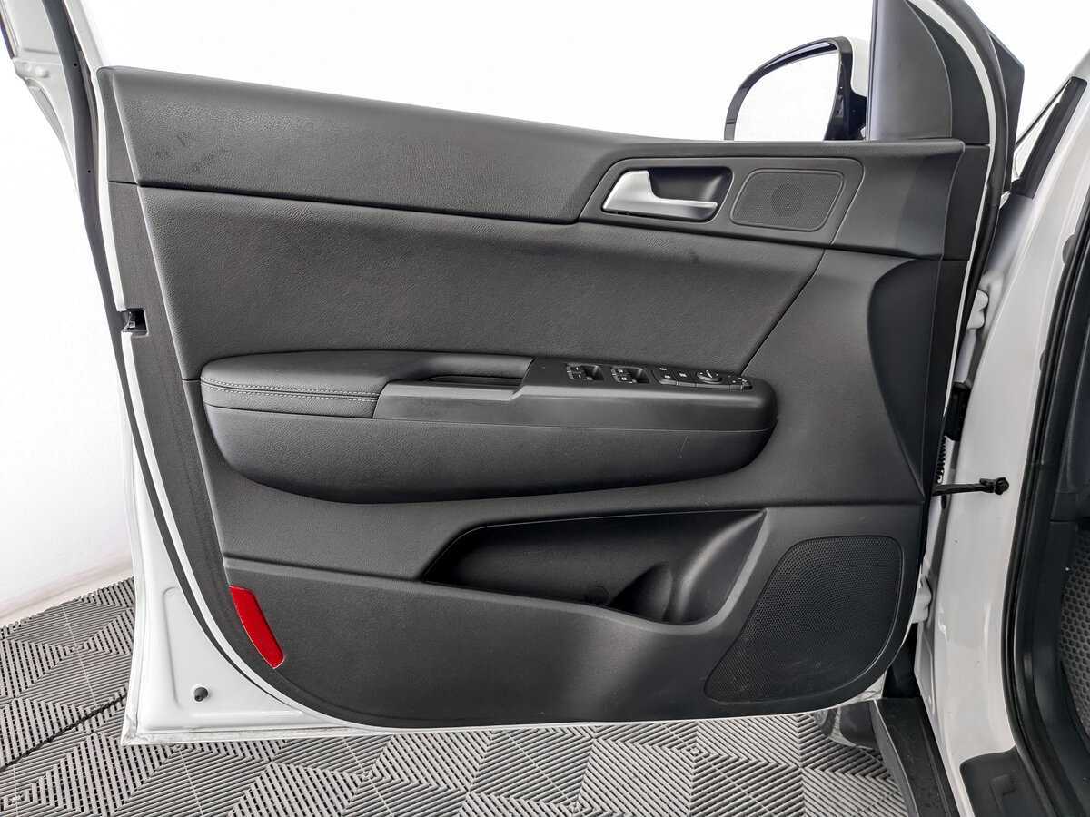 Купить Kia Sportage с пробегом. Фото: #14