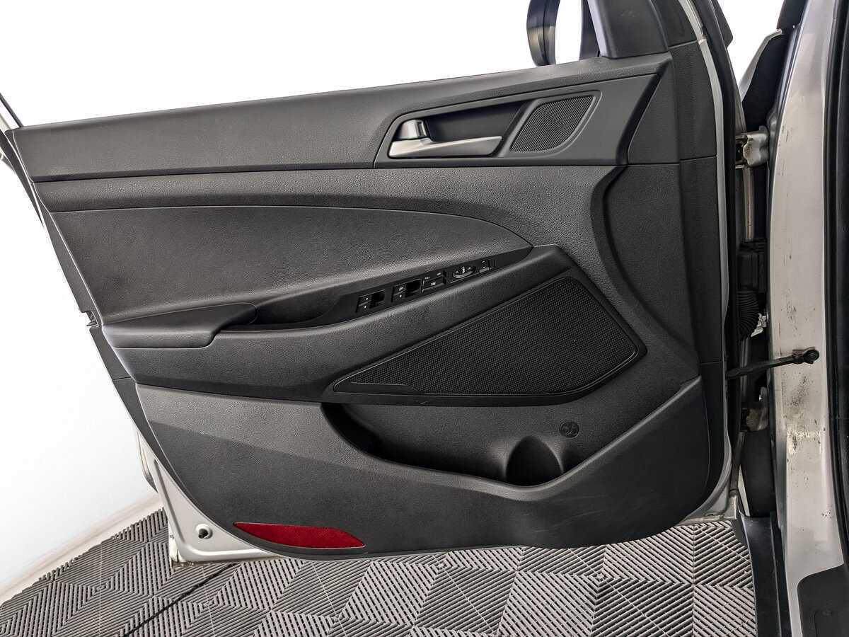 Купить Hyundai Tucson с пробегом. Фото: #13