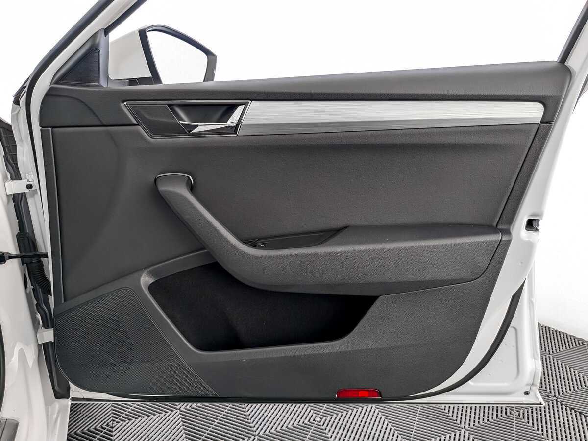 Купить Skoda Superb с пробегом. Фото: #18