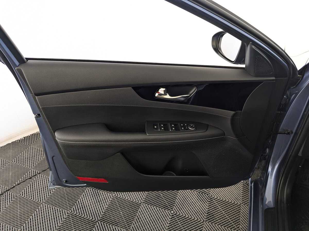 Купить Kia Cerato с пробегом. Фото: #14