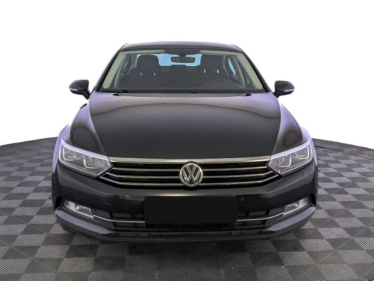Купить Volkswagen Passat с пробегом. Фото: #1