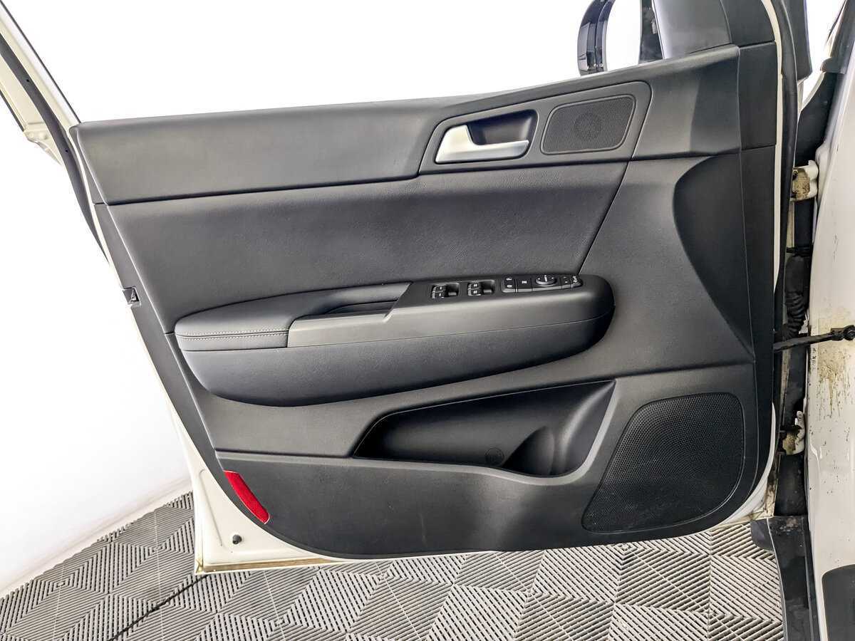 Купить Kia Sportage с пробегом. Фото: #14