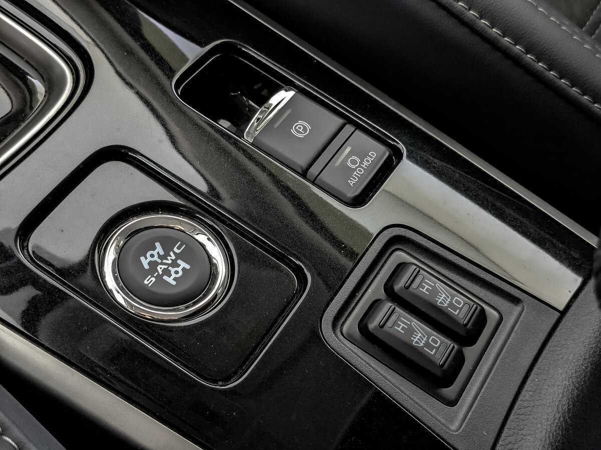 Купить Mitsubishi Outlander с пробегом. Фото: #23