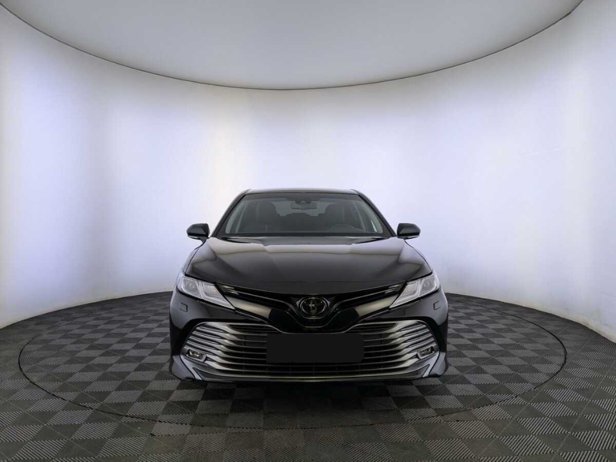 Купить Toyota Camry с пробегом. Фото: #1