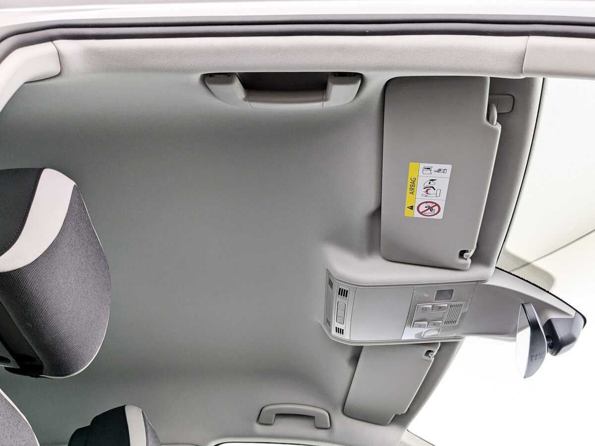 Купить Volkswagen Tiguan с пробегом. Фото: #17