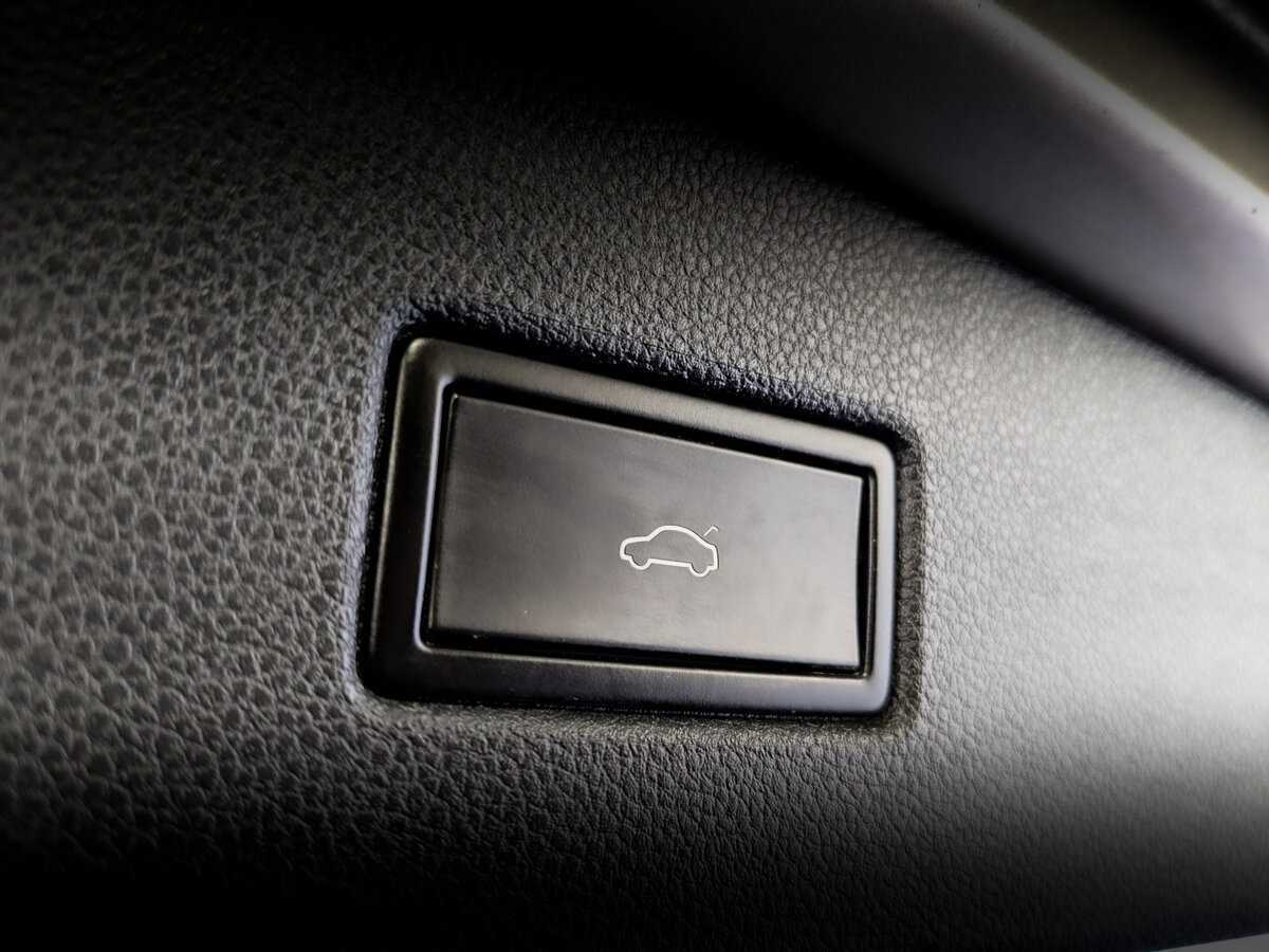 Купить Volkswagen Tiguan с пробегом. Фото: #20