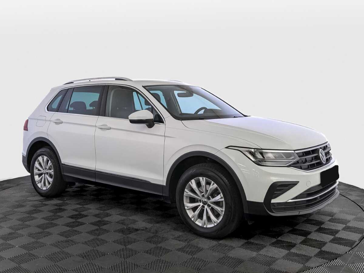 Купить Volkswagen Tiguan с пробегом. Фото: #2