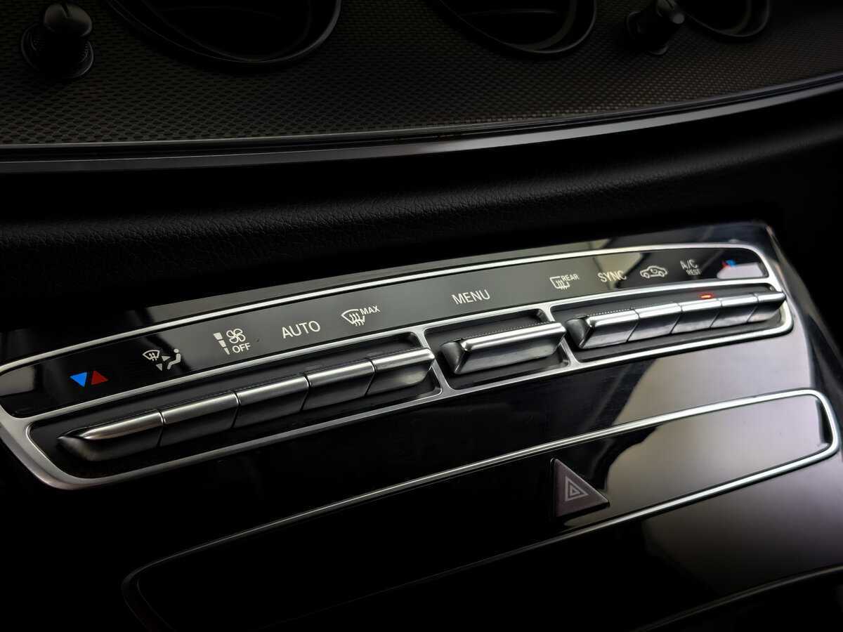 Купить Mercedes-Benz E-Класс с пробегом. Фото: #21