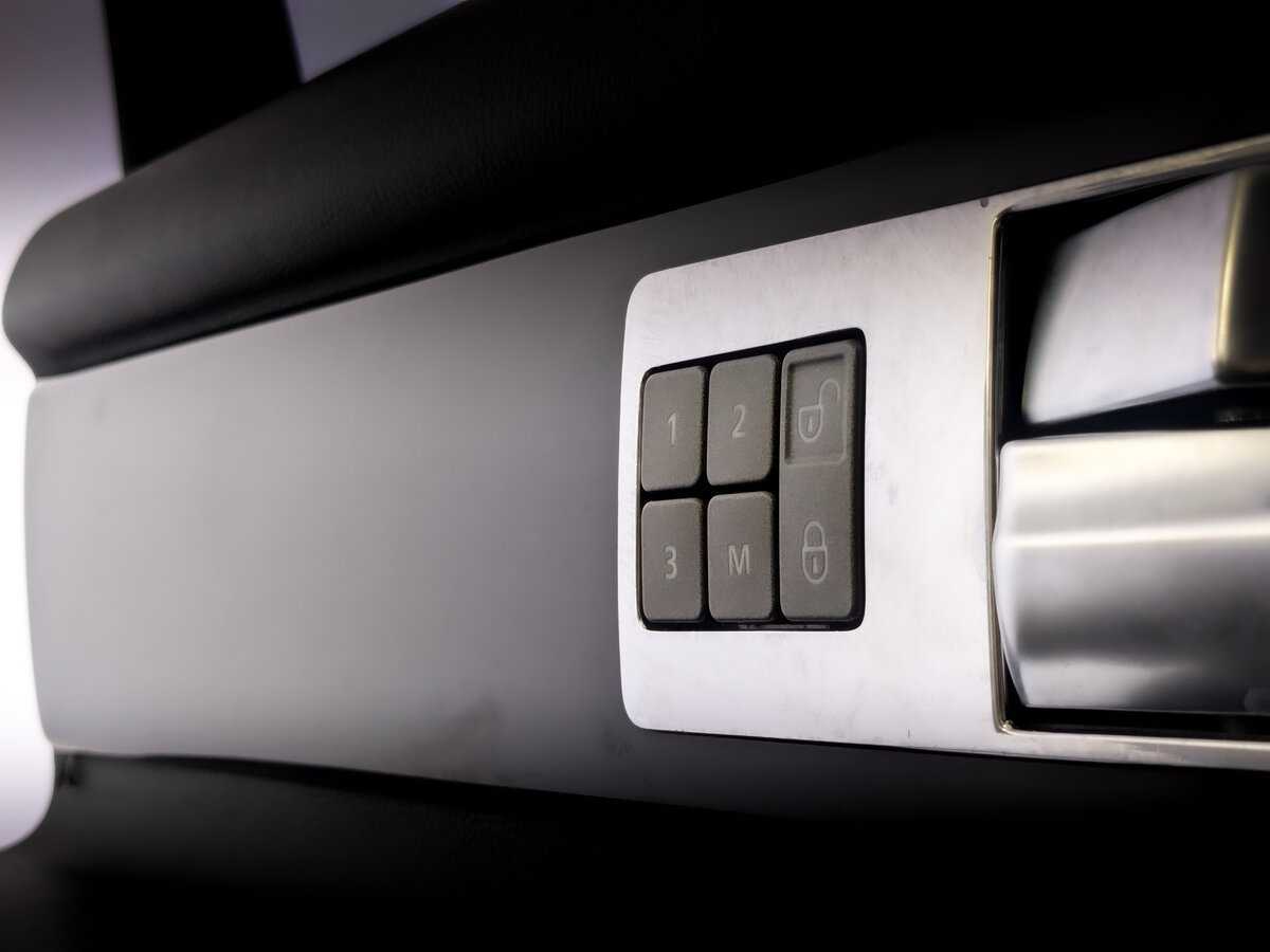 Купить Land Rover Discovery с пробегом. Фото: #17