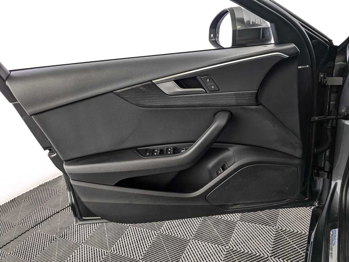 Купить Audi A4 с пробегом. Фото: #14