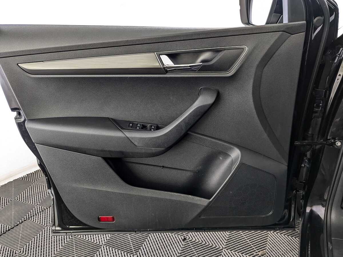 Купить Skoda Karoq с пробегом. Фото: #14
