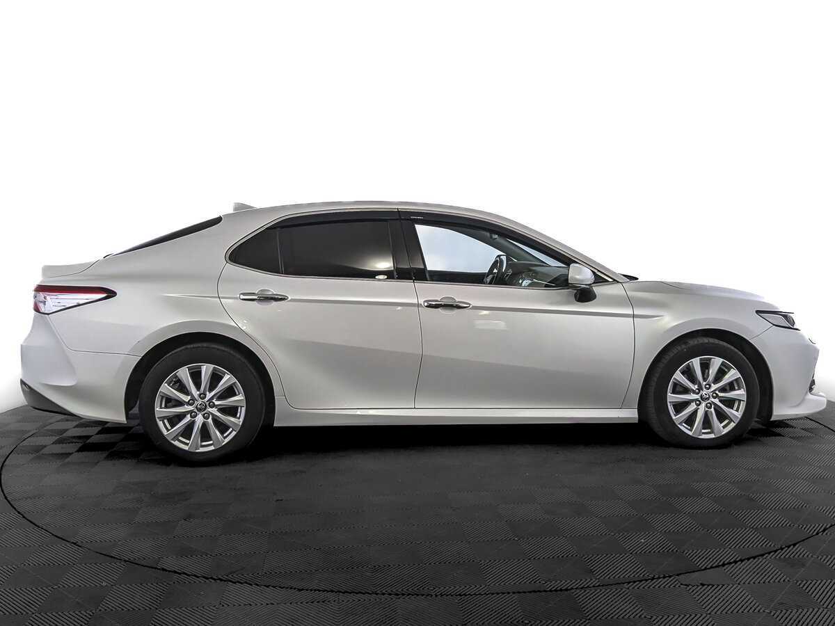 Купить Toyota Camry с пробегом. Фото: #3