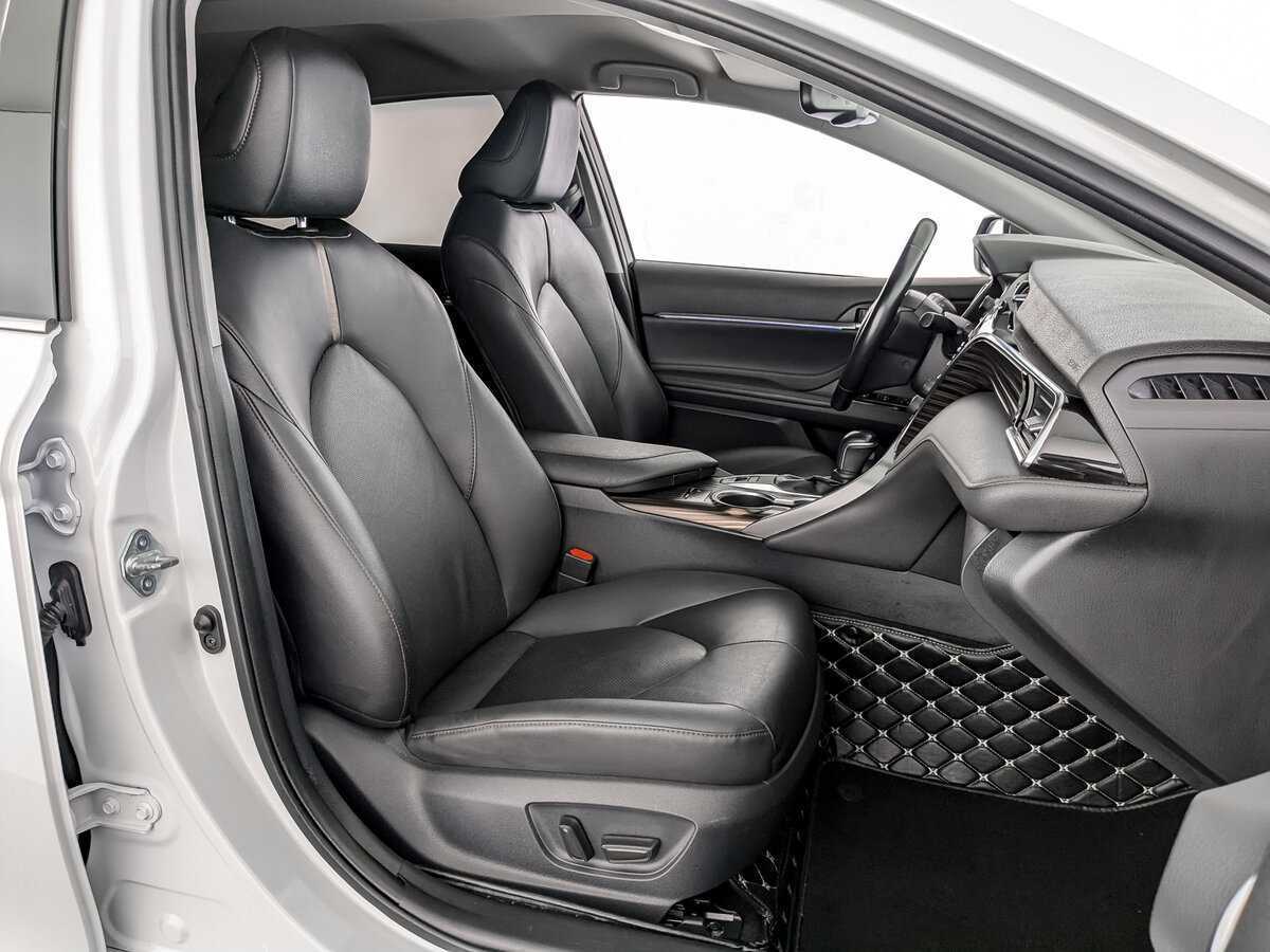 Купить Toyota Camry с пробегом. Фото: #20