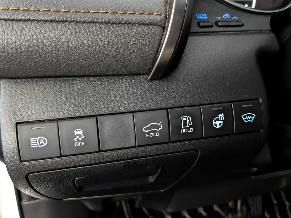 Купить Toyota Camry с пробегом. Фото: #24