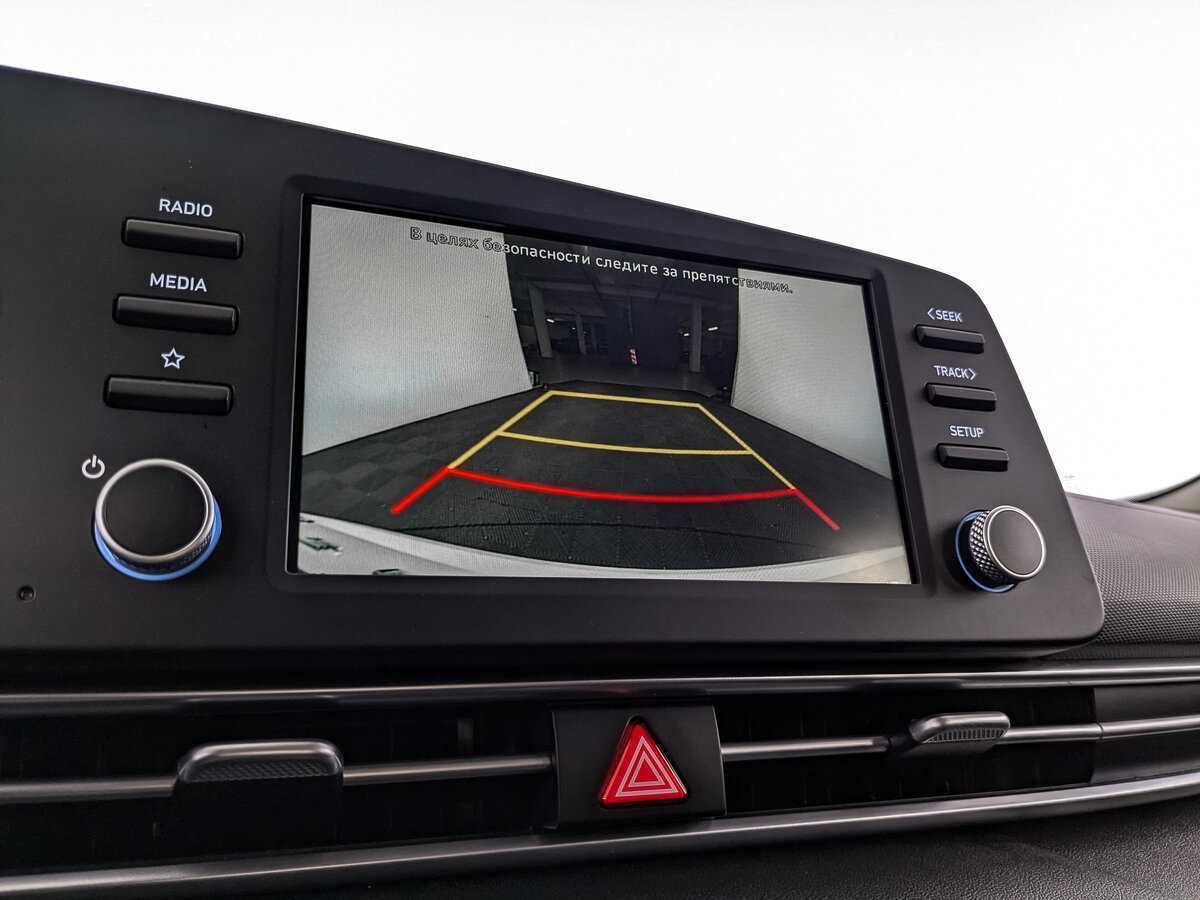 Купить Hyundai Elantra с пробегом. Фото: #21