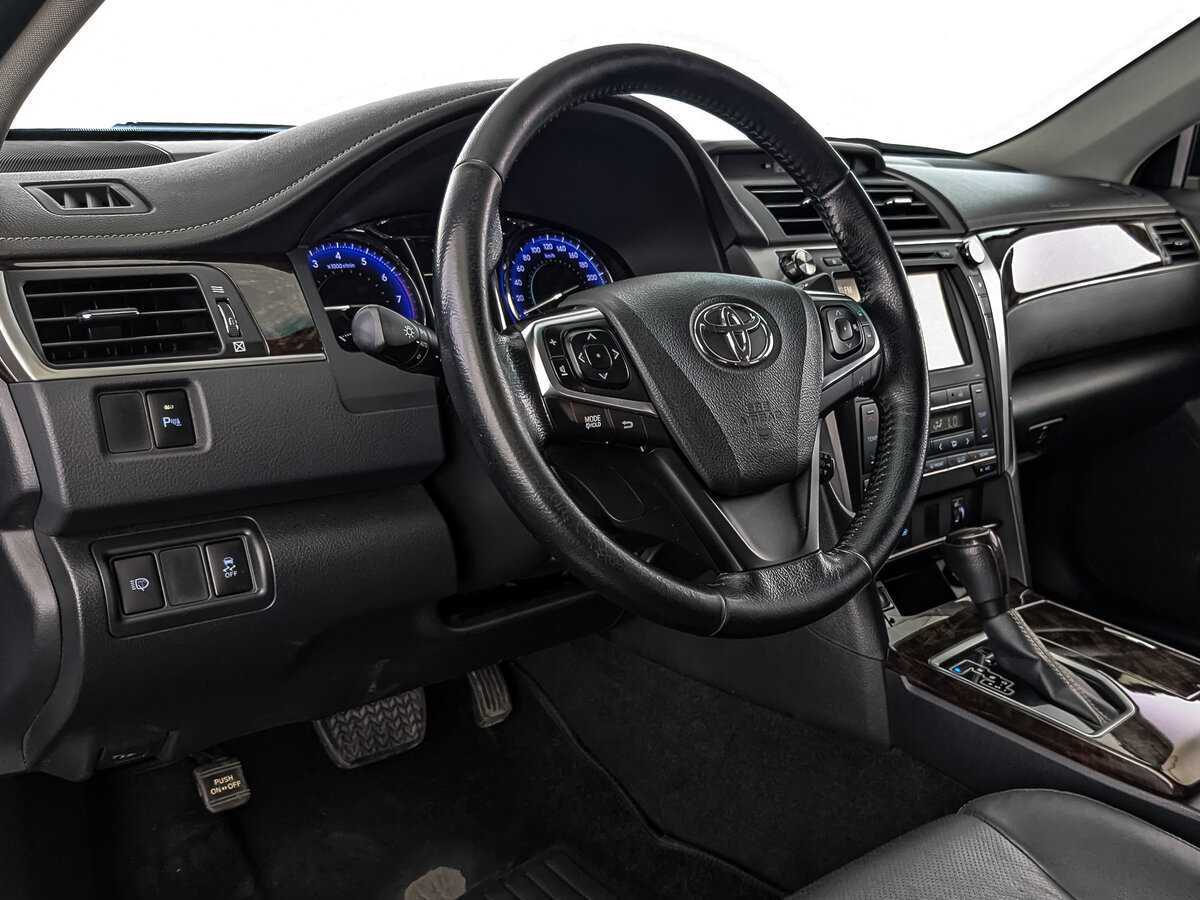 Купить Toyota Camry с пробегом. Фото: #10