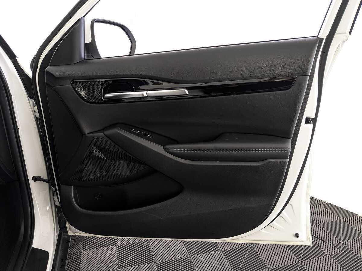 Купить Kia Seltos с пробегом. Фото: #20