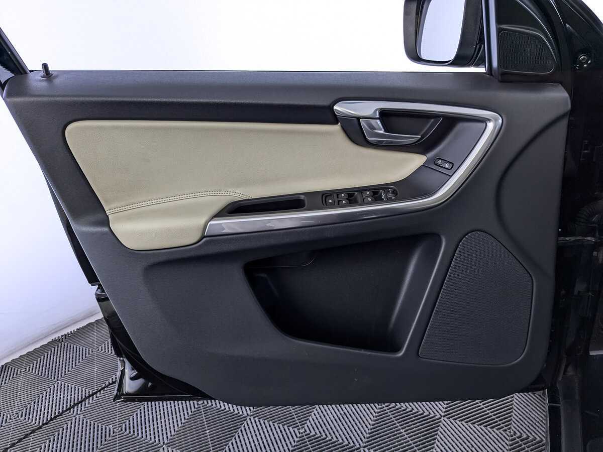 Купить Volvo XC60 с пробегом. Фото: #14