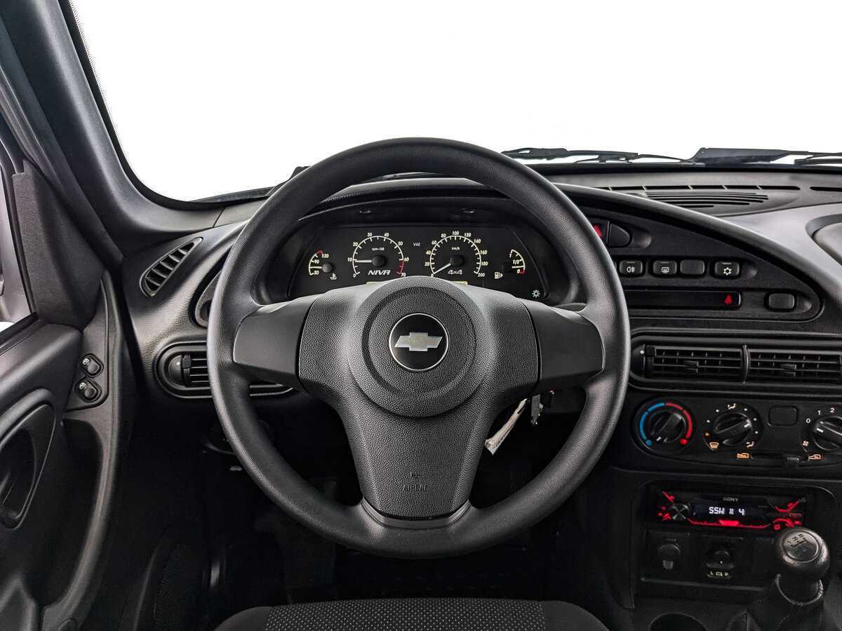 Купить Chevrolet Niva с пробегом. Фото: #17