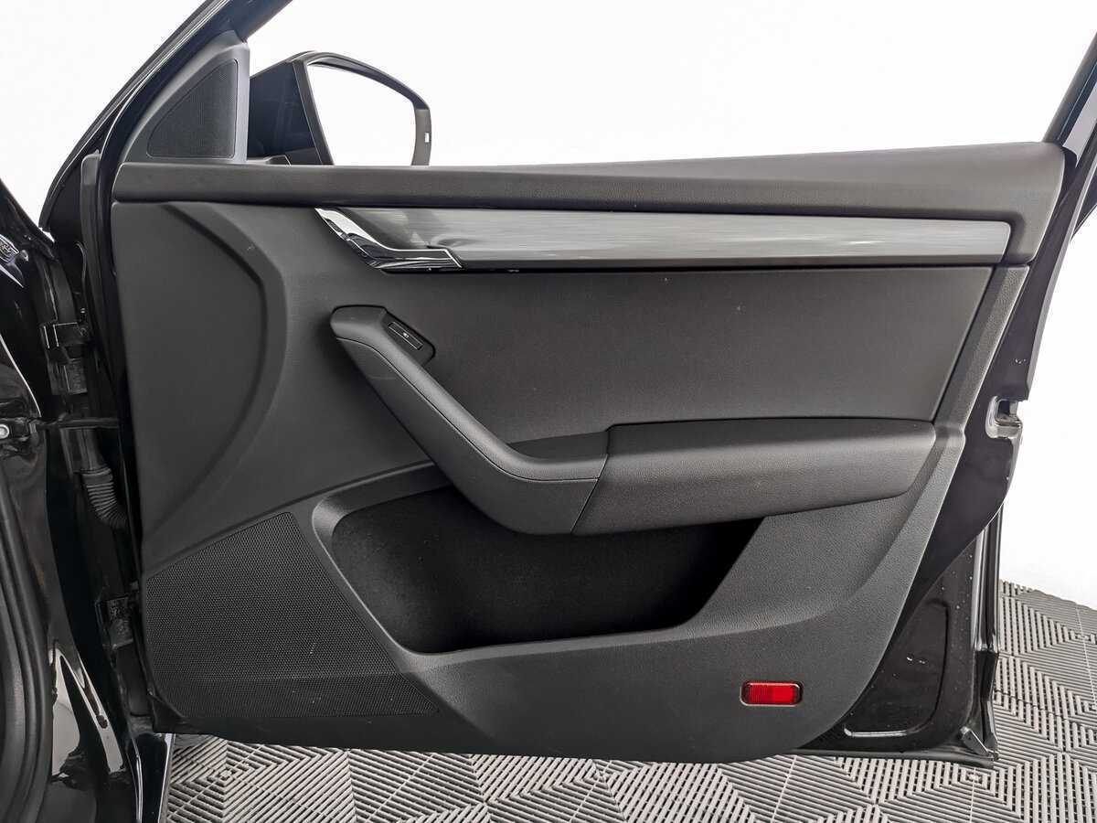 Купить Skoda Octavia с пробегом. Фото: #19