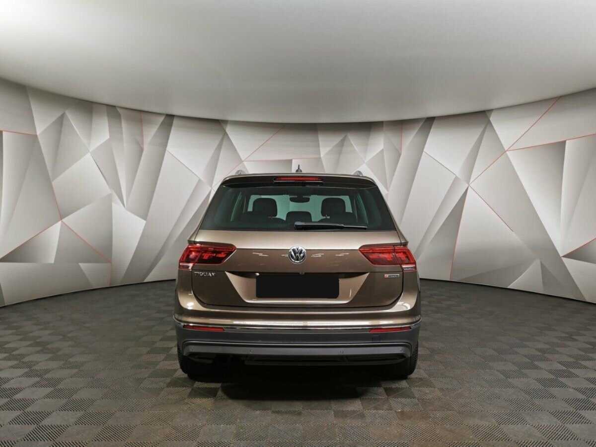 Купить Volkswagen Tiguan с пробегом. Фото: #7