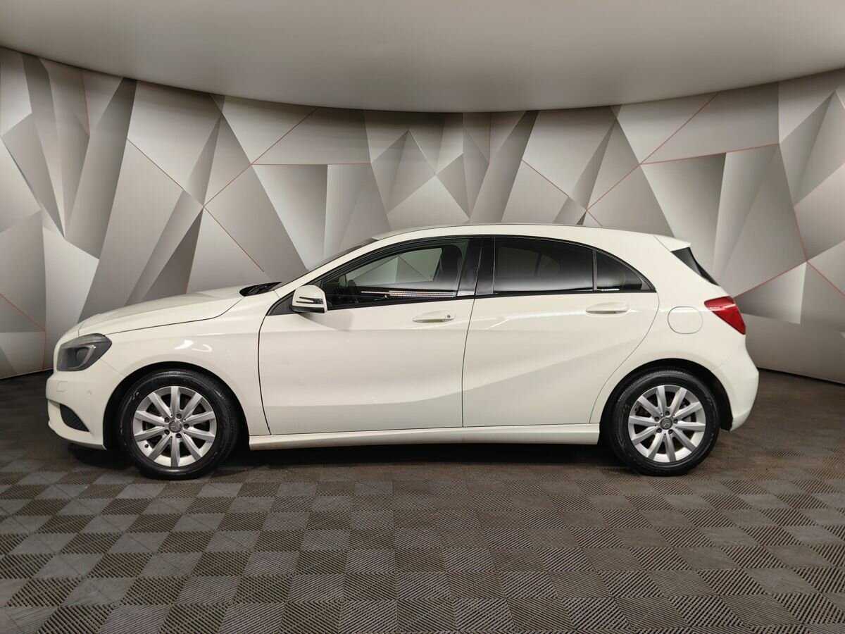 Купить Mercedes-Benz A-Класс с пробегом. Фото: #4