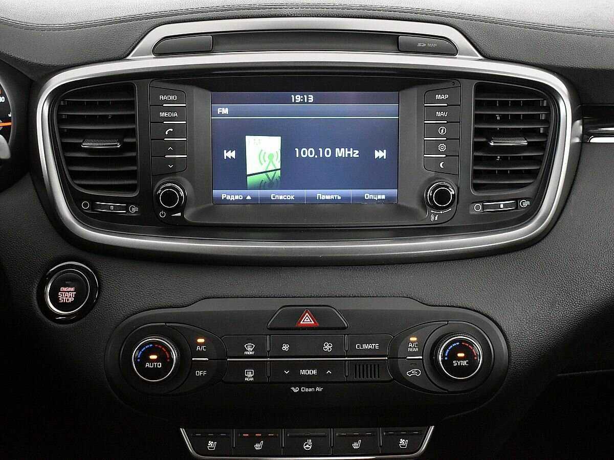 Купить Kia Sorento с пробегом. Фото: #12