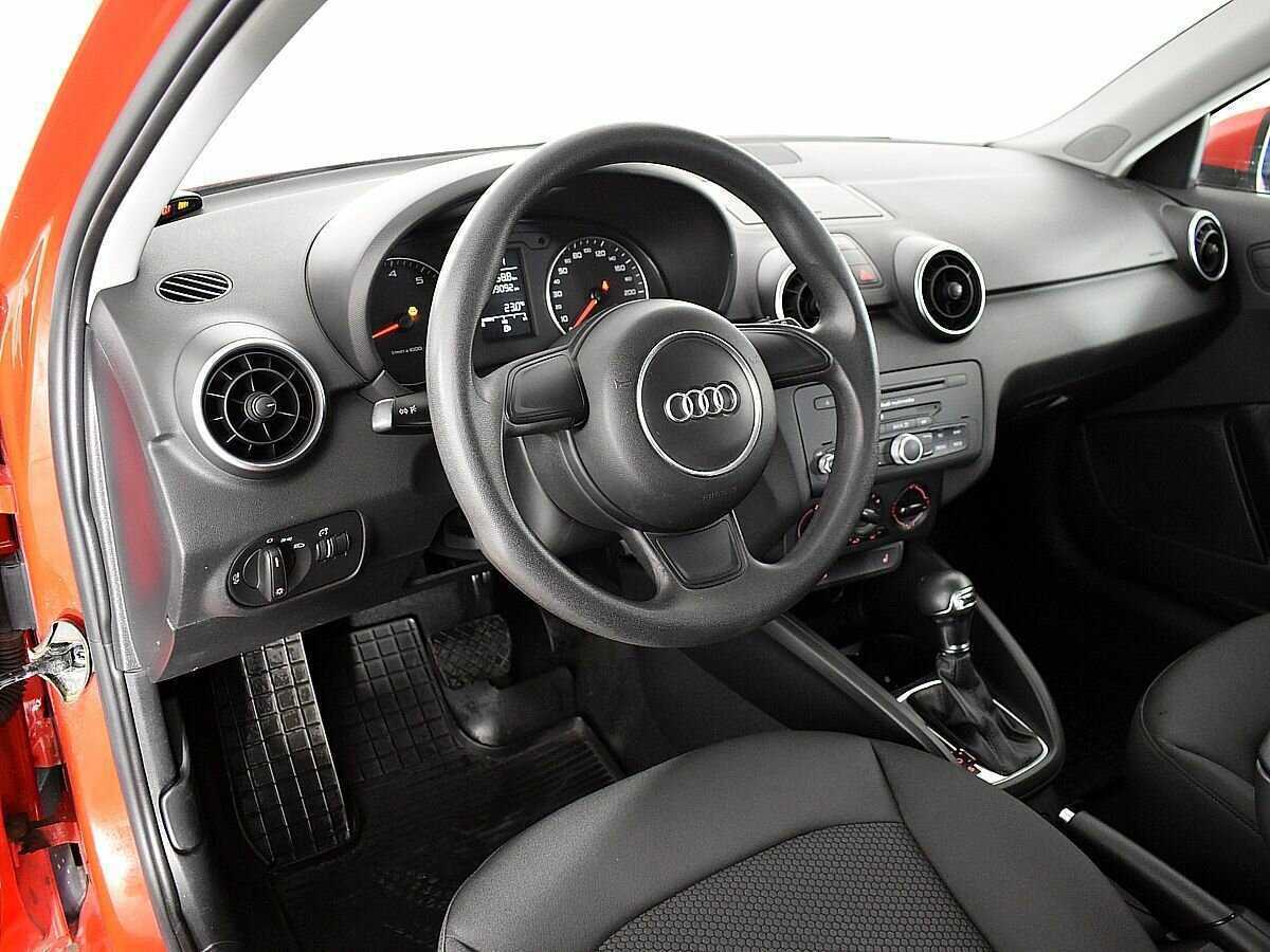 Купить Audi A1 с пробегом. Фото: #6