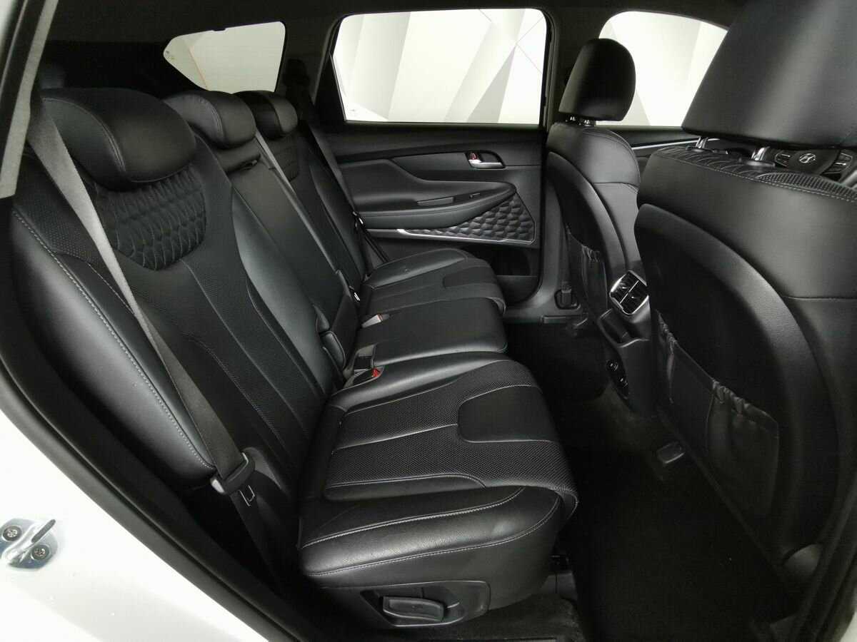 Купить Hyundai Santa Fe с пробегом. Фото: #11