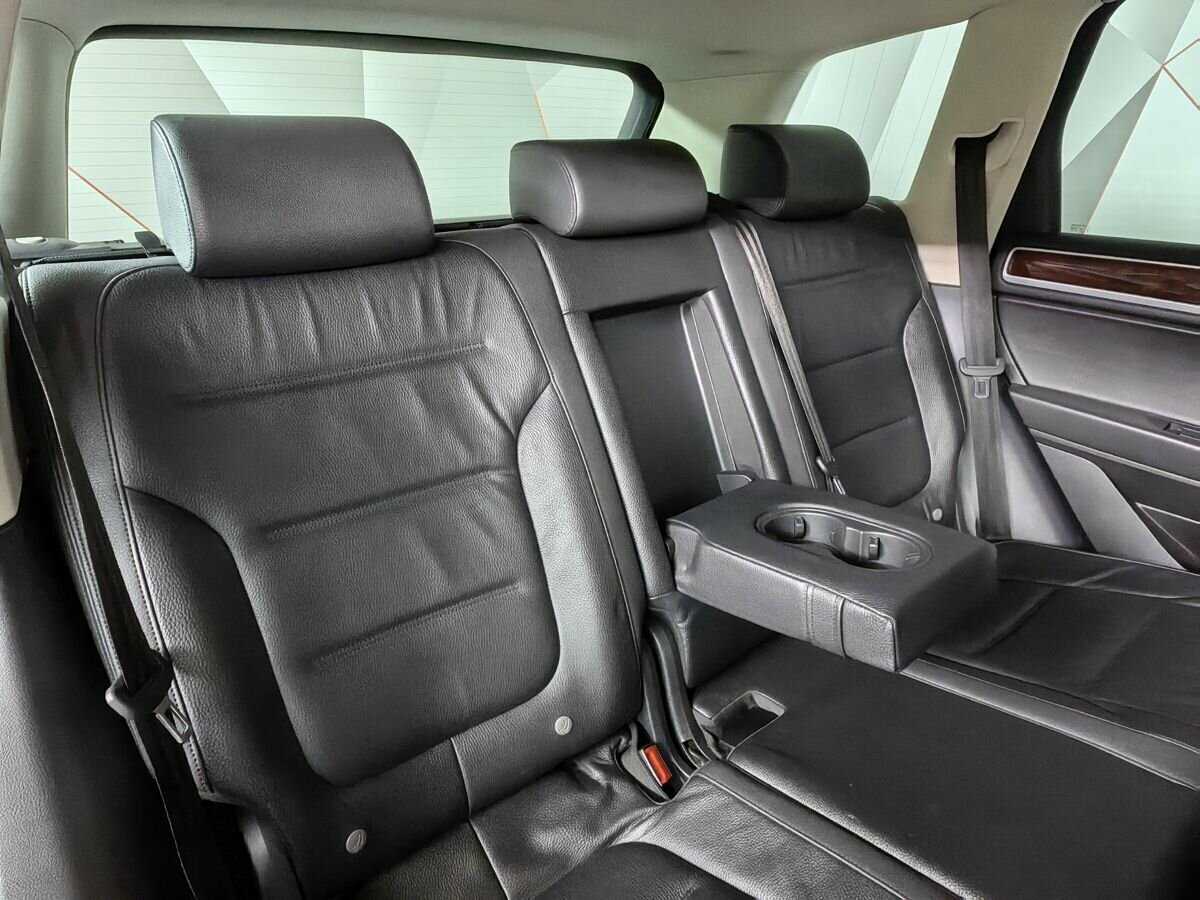 Купить Volkswagen Touareg с пробегом. Фото: #12