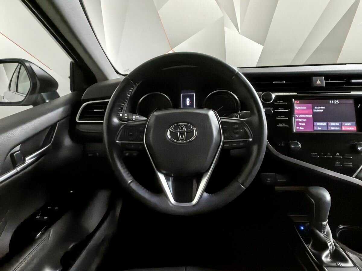 Купить Toyota Camry с пробегом. Фото: #14