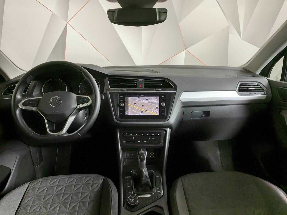 Купить Volkswagen Tiguan с пробегом. Фото: #9