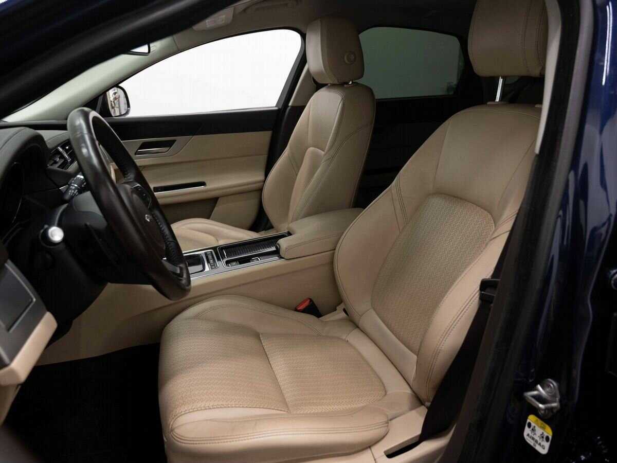 Купить Jaguar XF с пробегом. Фото: #9