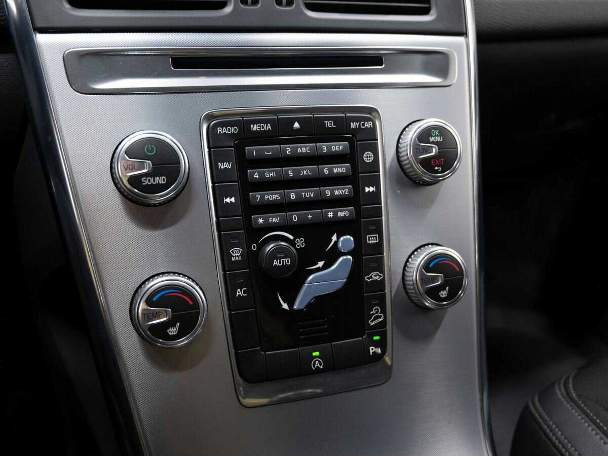 Купить Volvo XC60 с пробегом. Фото: #20