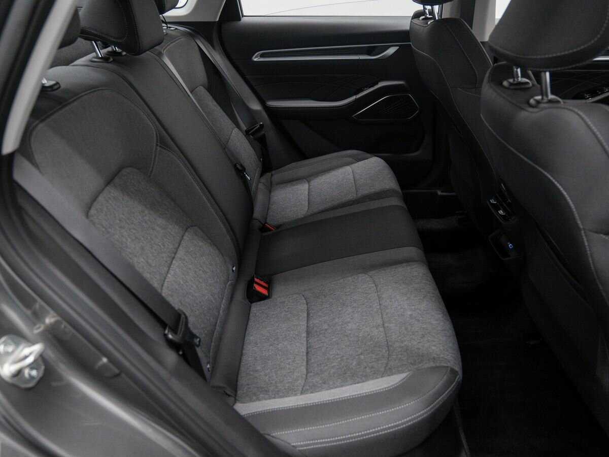 Купить Geely Emgrand с пробегом. Фото: #8