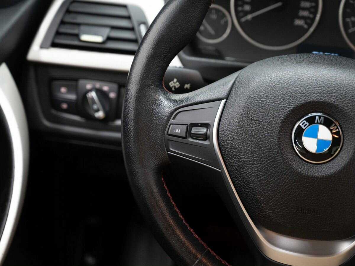 Купить BMW 3 серии с пробегом. Фото: #14