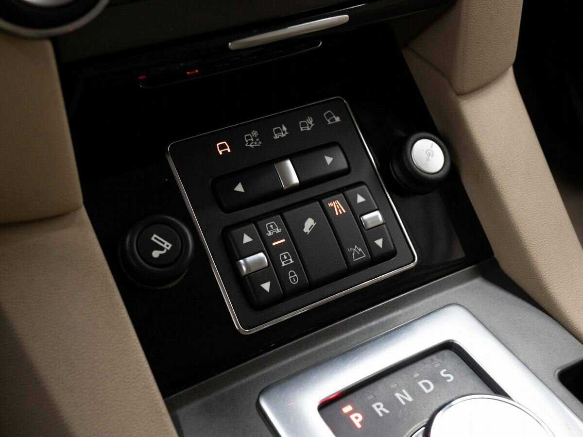 Купить Land Rover Discovery с пробегом. Фото: #18