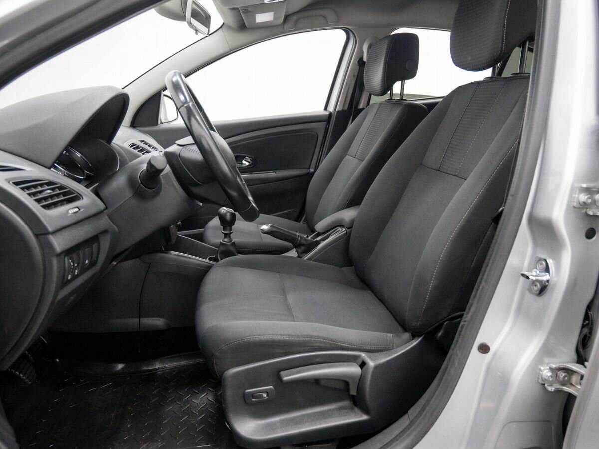 Купить Renault Fluence с пробегом. Фото: #13