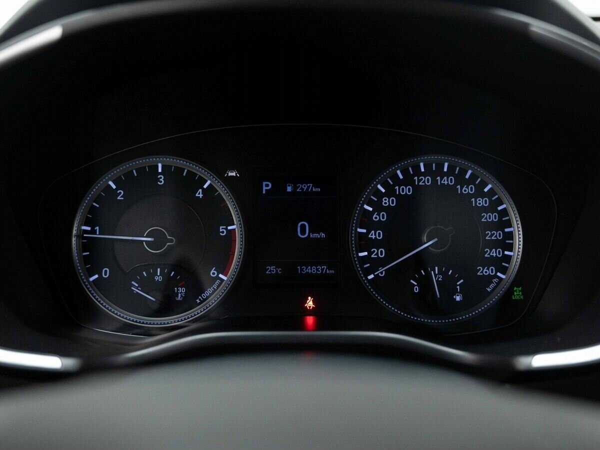 Купить Hyundai Santa Fe с пробегом. Фото: #16