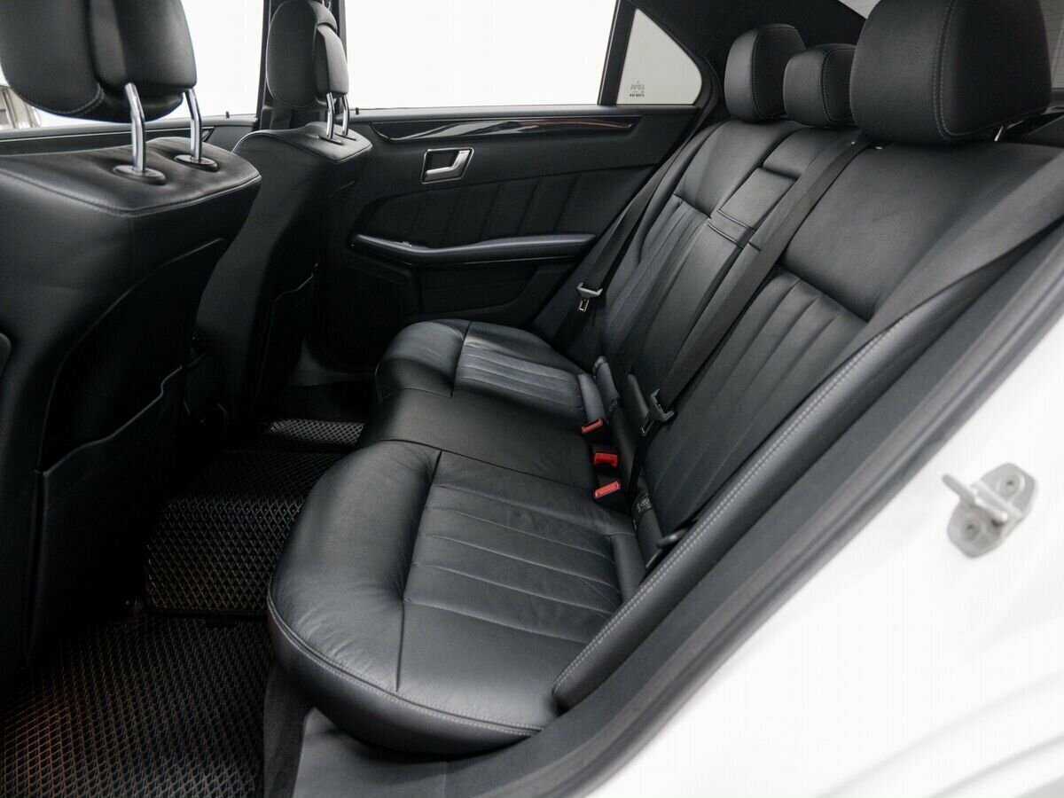 Купить Mercedes-Benz E-Класс с пробегом. Фото: #11