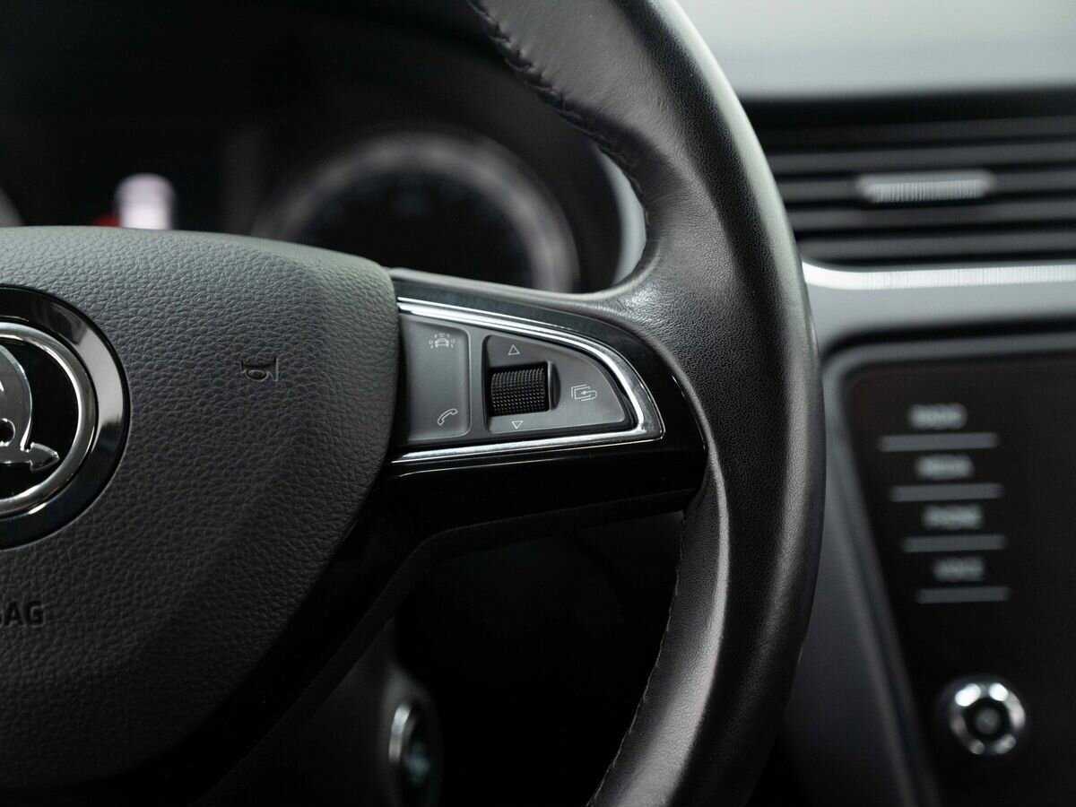 Купить Skoda Octavia с пробегом. Фото: #16