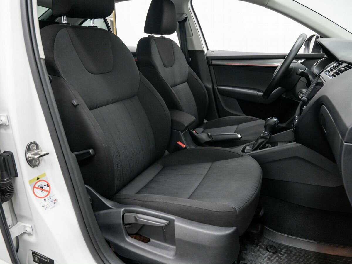 Купить Skoda Octavia с пробегом. Фото: #7